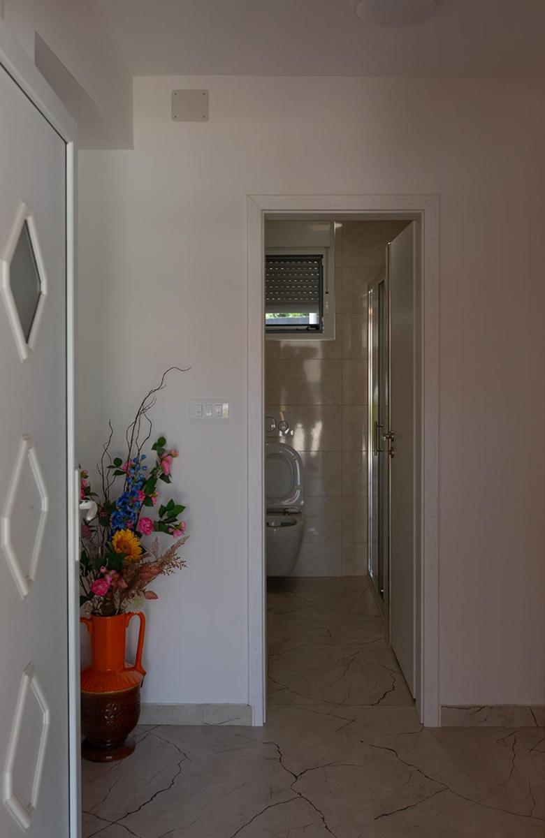 Holiday Home Volta Rakalj Екстер'єр фото